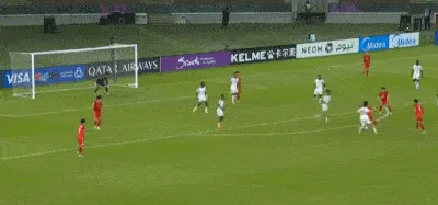 开云体育下载-范明福加时上半场乱战中抽射破门！越南3-2阿联酋