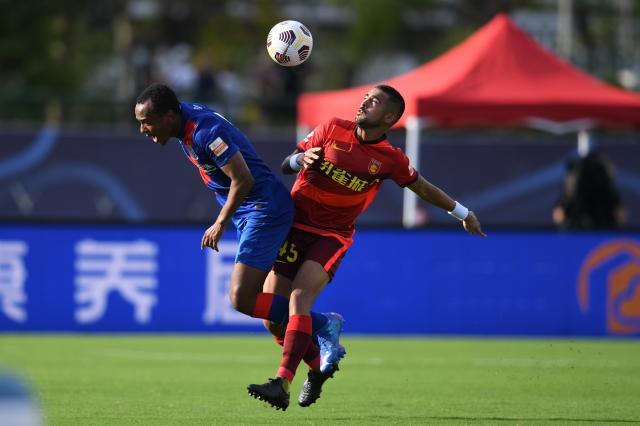 开云体育官网-【中超】曹赟定失良机 上海申花0比0闷平河北队